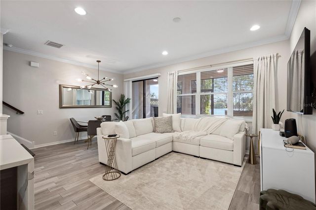 9208 FOX SPARROW ROAD, Tampa, FL 33626