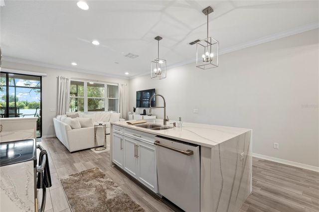 9208 FOX SPARROW ROAD, Tampa, FL 33626
