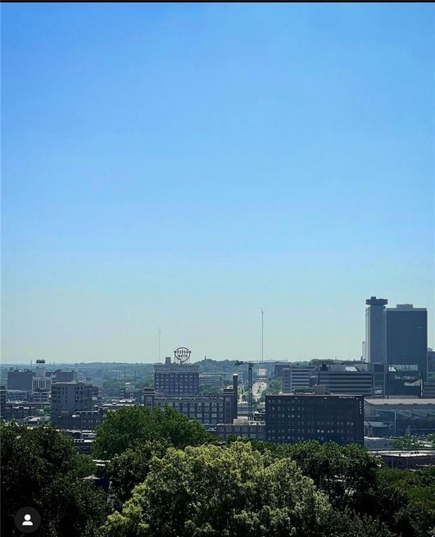 2101 Holly Street, Kansas City, MO 64108