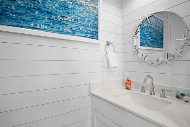 214 Sunset Ave 2, Port Aransas, TX 78373