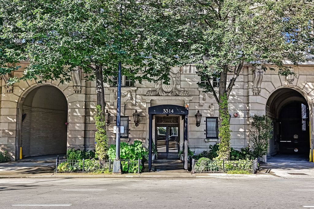 3314 N Lake Shore Drive 9D, Chicago, IL 60657 — photo 2