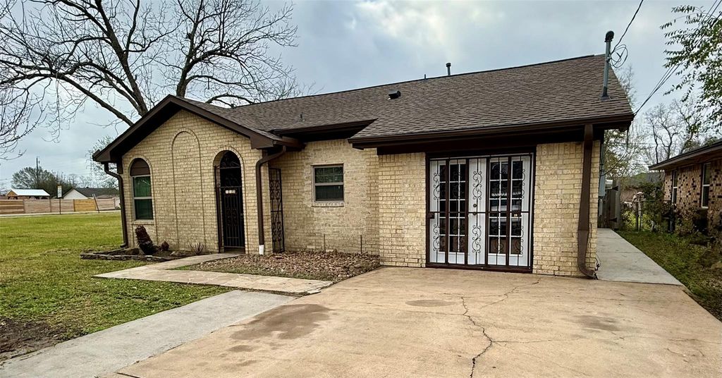 812 Avenue M, South Houston, TX 77587