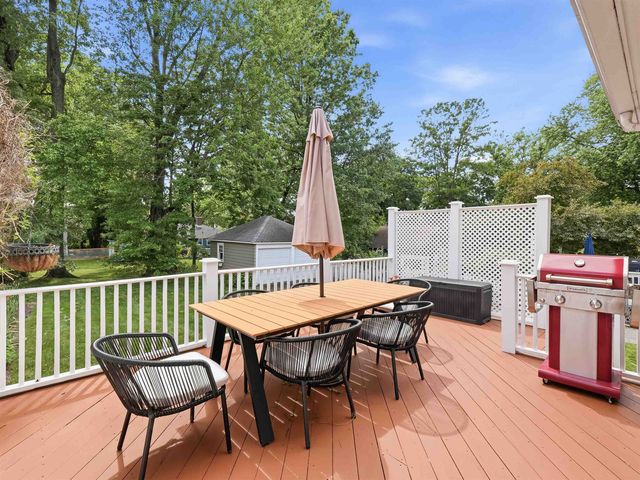 42 COURTER AVE, Maplewood, NJ 07040