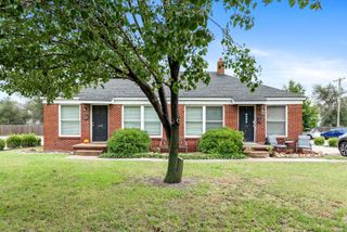 414-416 N Bleckley Dr, Wichita, KS 67208