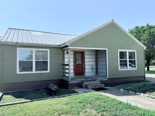 215 Parsons Lane, China Spring, TX 76633