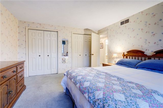 17 Chenin Run, Perinton, NY 14450