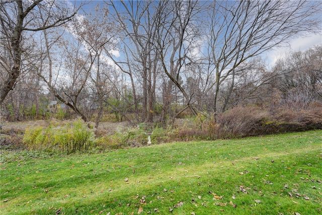 17 Chenin Run, Perinton, NY 14450