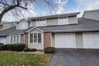 17 Chenin Run, Perinton, NY 14450