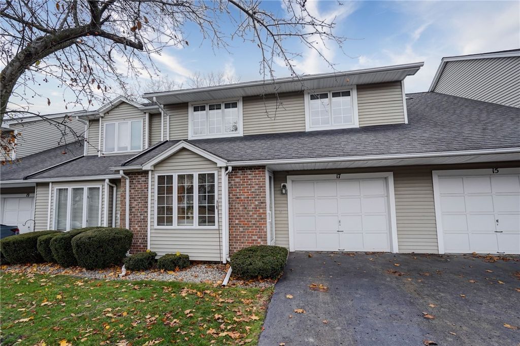 17 Chenin Run, Perinton, NY 14450