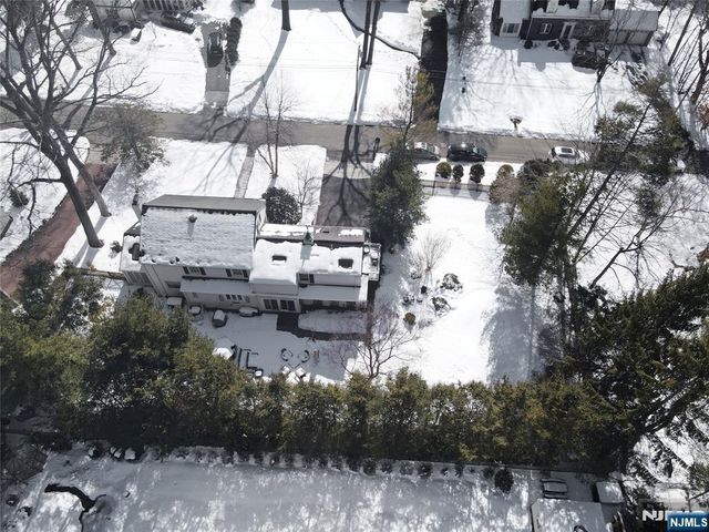 465 Contant Avenue, Haworth, NJ 07641