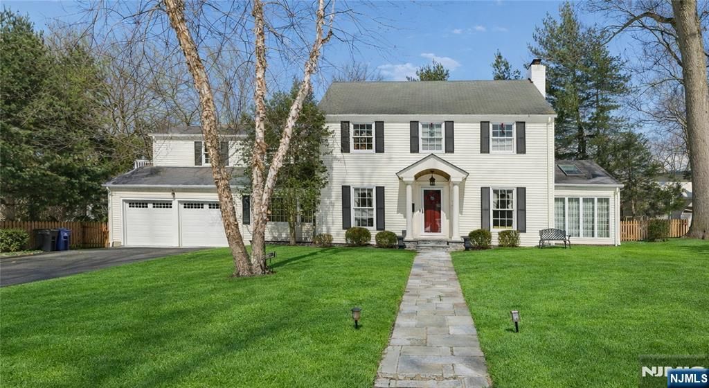 465 Contant Avenue, Haworth, NJ 07641