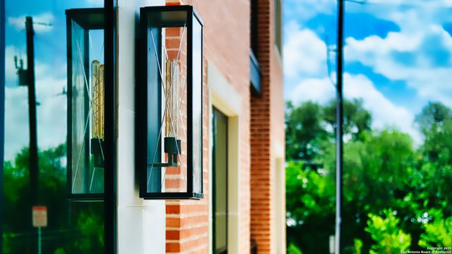 10899 S Hausman Rd 204, San Antonio, TX 78249