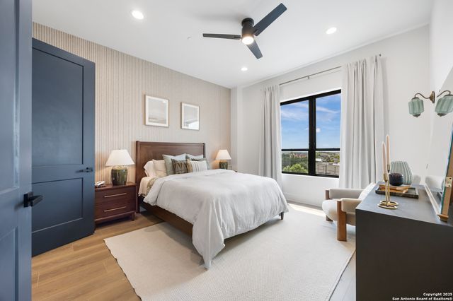 10899 S Hausman Rd 204, San Antonio, TX 78249