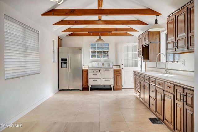 9240 Slater Terrace, Chatsworth, CA 91311