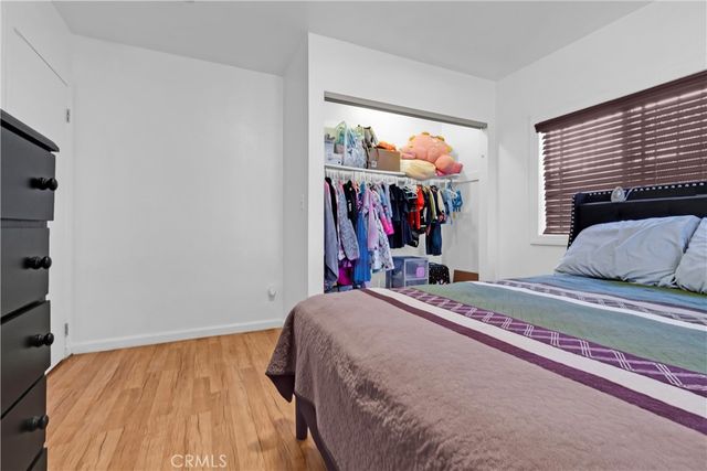 8810 MENLO Avenue, Los Angeles, CA 90044