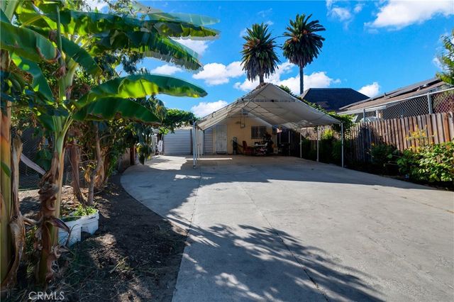 8810 MENLO Avenue, Los Angeles, CA 90044