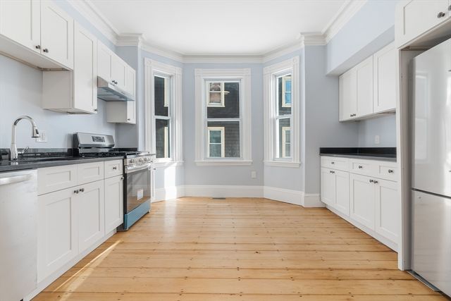 106 Paul Gore St 1, Boston, MA 02130