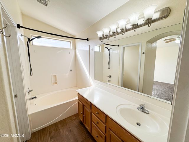 7417 W JONES Avenue, Phoenix, AZ 85043