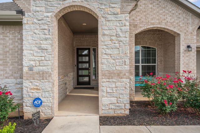 1621 Weavers BND, Georgetown, TX 78628