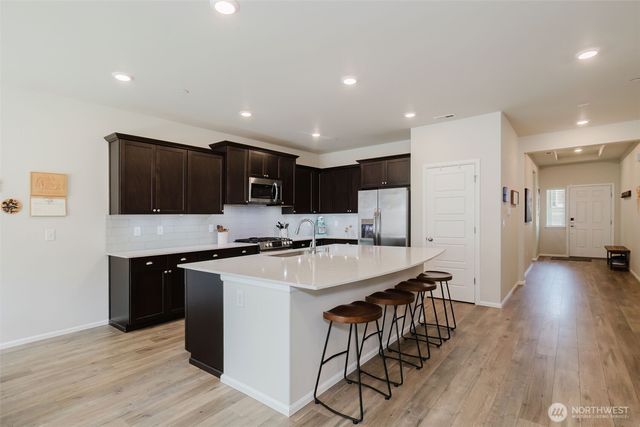 909 Timberline Avenue, Bremerton, WA 98312