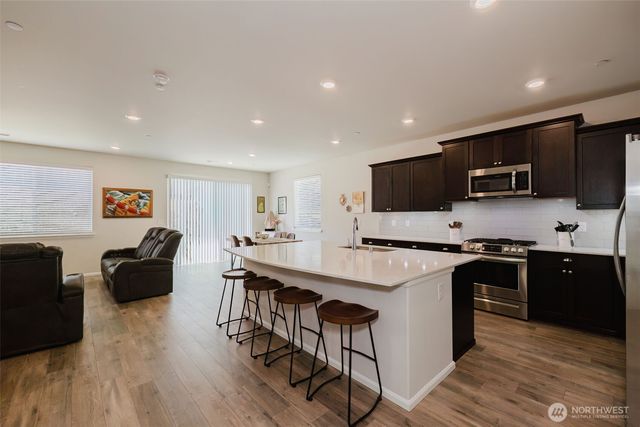 909 Timberline Avenue, Bremerton, WA 98312