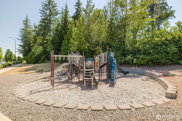 909 Timberline Avenue, Bremerton, WA 98312