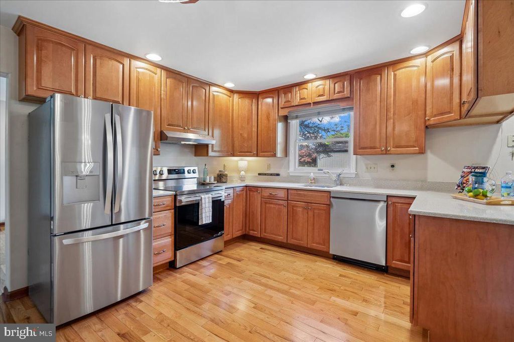 Image 13 of property listing at 4661 PALOMINO CT, Ellicott City, MD 21043