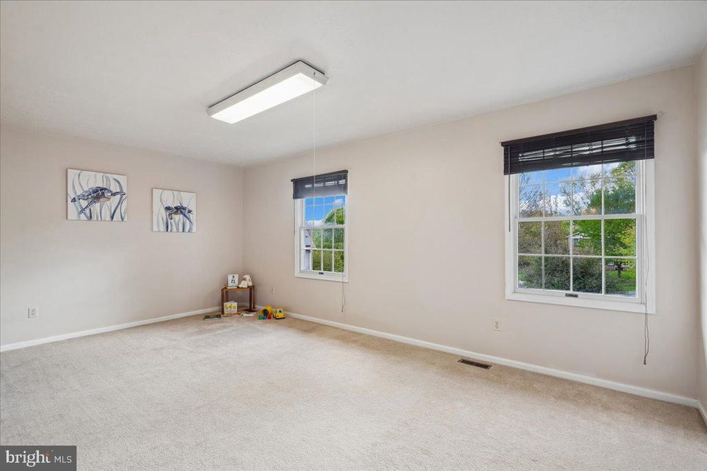 Image 35 of property listing at 4661 PALOMINO CT, Ellicott City, MD 21043