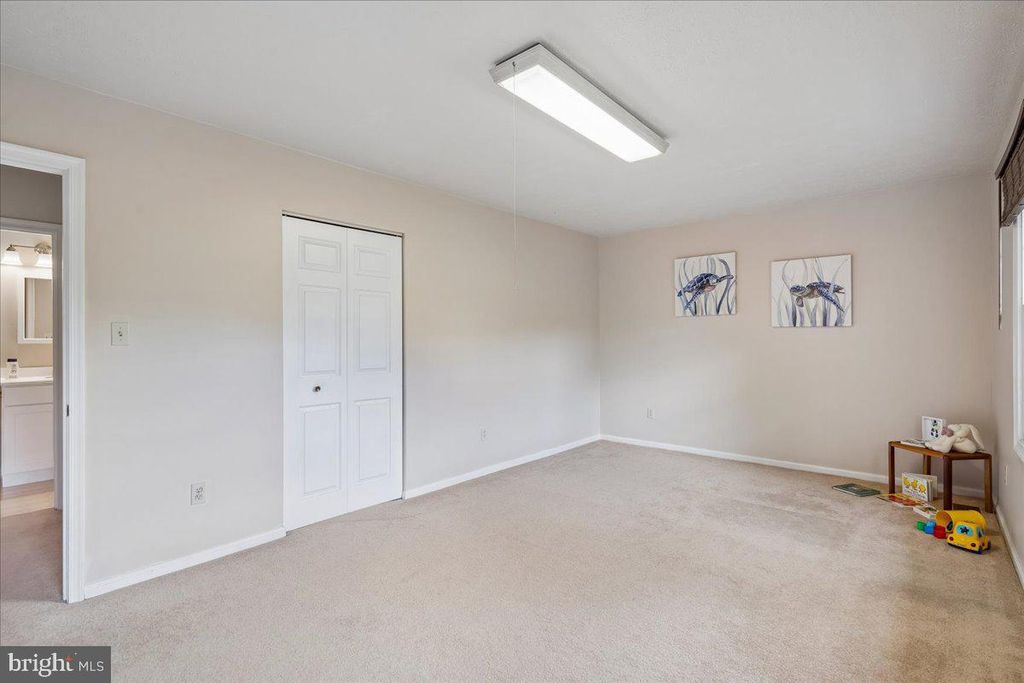 Image 36 of property listing at 4661 PALOMINO CT, Ellicott City, MD 21043