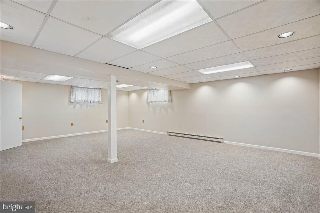 Image 38 of property listing at 4661 PALOMINO CT, Ellicott City, MD 21043