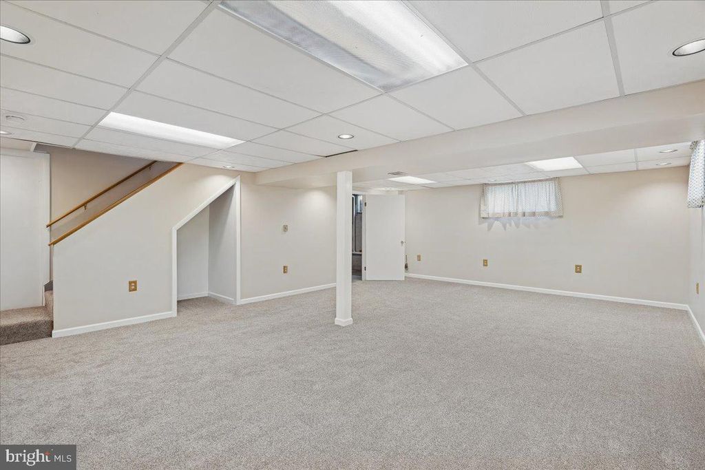 Image 40 of property listing at 4661 PALOMINO CT, Ellicott City, MD 21043