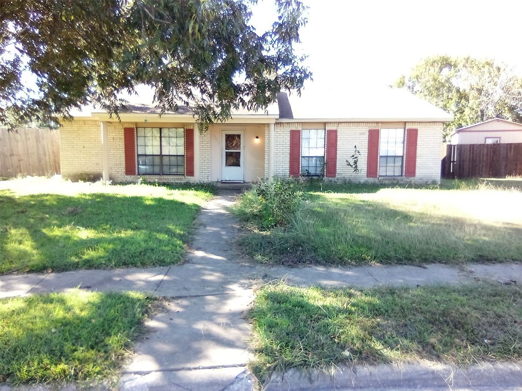 1817 Vine Drive, Garland, TX 75040