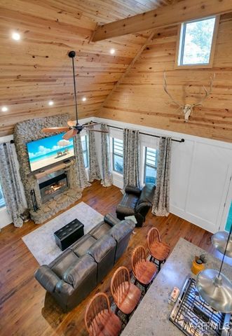 272 Briar Loop Road, Deatsville, AL 36022