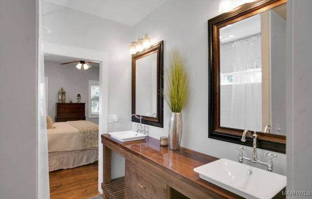 272 Briar Loop Road, Deatsville, AL 36022