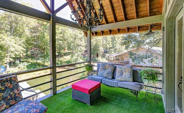 272 Briar Loop Road, Deatsville, AL 36022