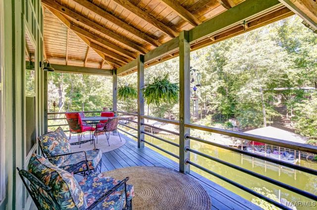 272 Briar Loop Road, Deatsville, AL 36022