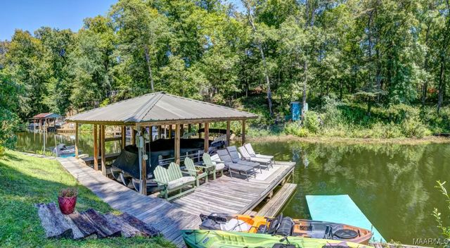 272 Briar Loop Road, Deatsville, AL 36022