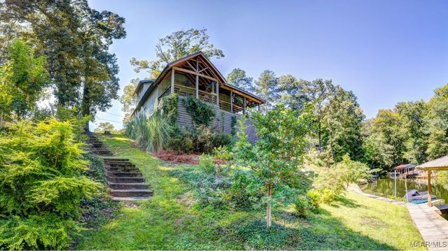 272 Briar Loop Road, Deatsville, AL 36022