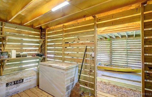 272 Briar Loop Road, Deatsville, AL 36022