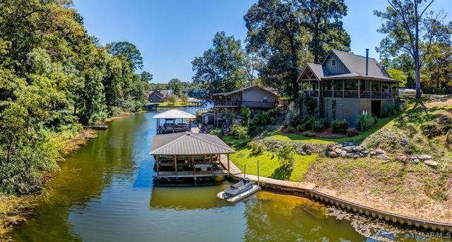 272 Briar Loop Road, Deatsville, AL 36022