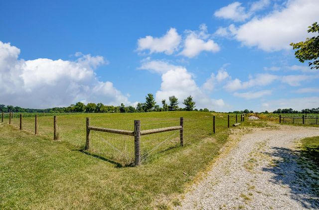 9730 Lancaster Kirkersville Road NW, Baltimore, OH 43105