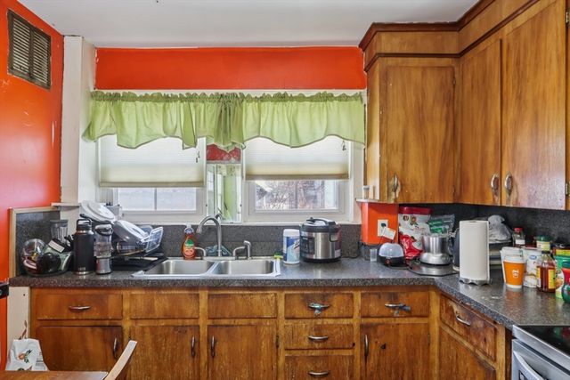 44 Elm Street, Quincy, MA 02169