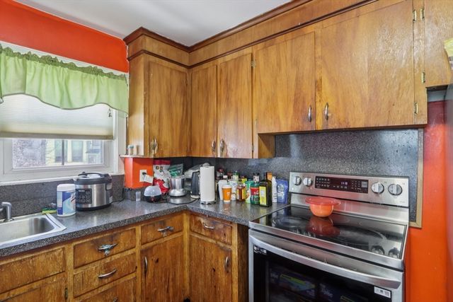 44 Elm Street, Quincy, MA 02169