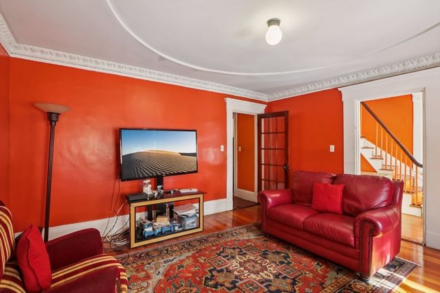 44 Elm Street, Quincy, MA 02169