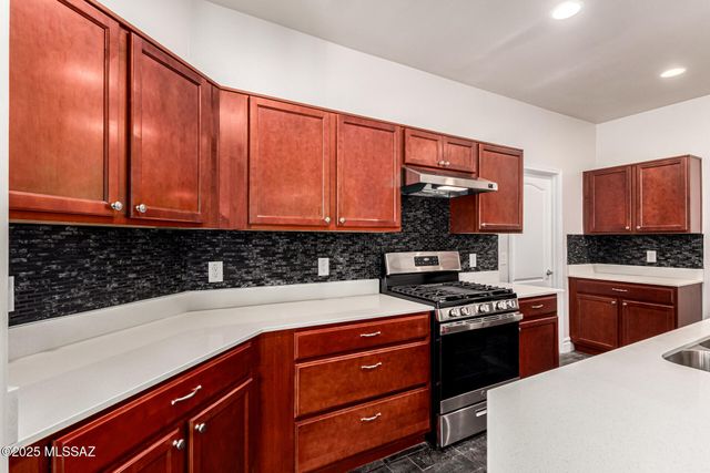 6829 S Cortazar Court, Tucson, AZ 85756