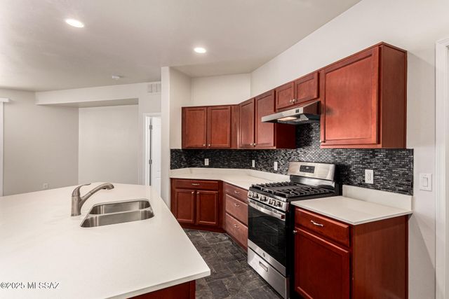 6829 S Cortazar Court, Tucson, AZ 85756