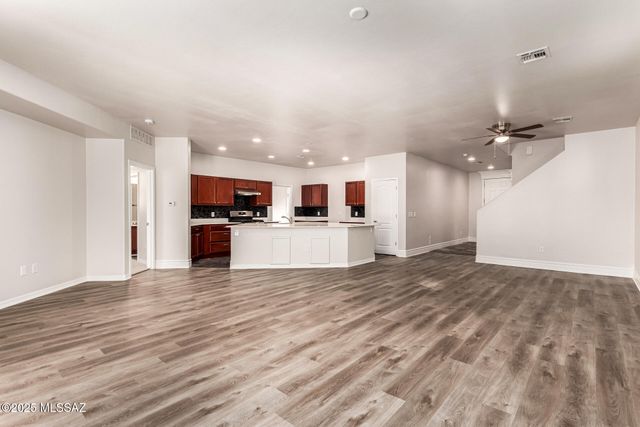 6829 S Cortazar Court, Tucson, AZ 85756