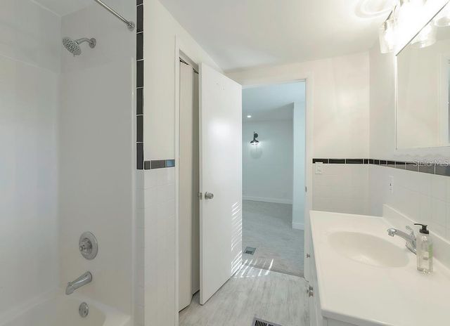 1428 ILLINOIS AVENUE, Palm Harbor, FL 34683