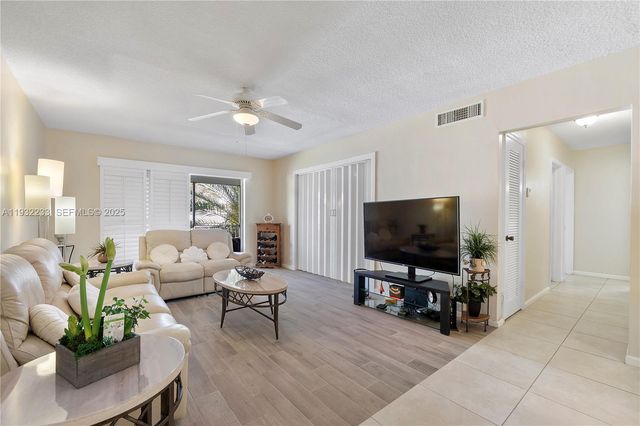 6750 NE 21st Rd 124, Fort Lauderdale, FL 33308