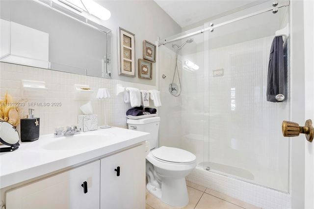 6750 NE 21st Rd 124, Fort Lauderdale, FL 33308